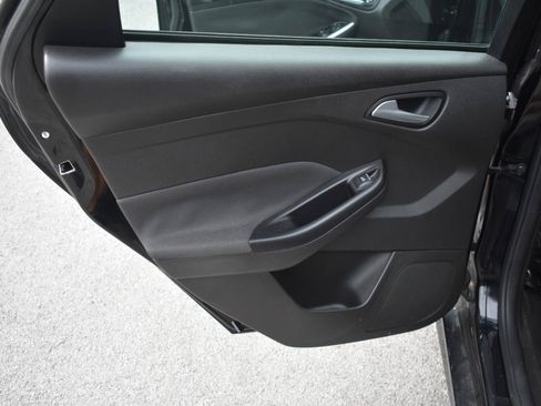 Used 2016 Ford Focus ST FWD image 17
