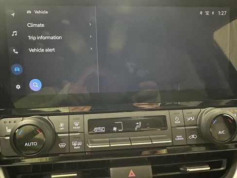 Used 2025 Toyota Grand Highlander AWD image 30