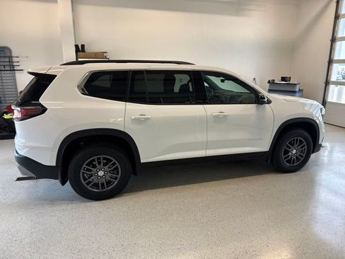 Used 2026 GMC Acadia Elevation w/ LPO, Floor Liner Package AWD/4WD image 6