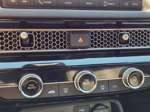 Used 2024 Honda Civic Sport image 7