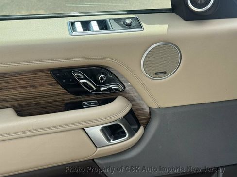 Used 2018 Land Rover Range Rover HSE AWD/4WD image 18