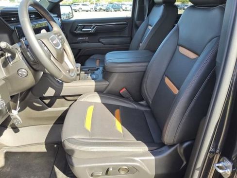 Used 2026 GMC Sierra 1500 AT4 w/ Technology Package AWD/4WD image 4