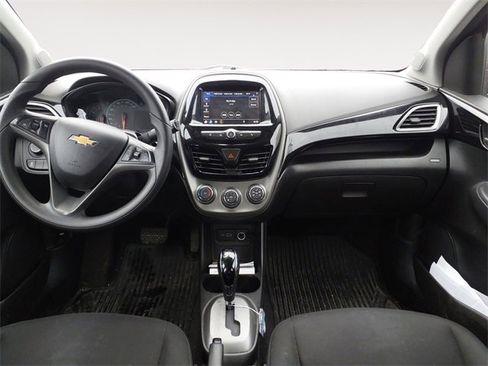 Used 2020 Chevrolet Spark LT image 9