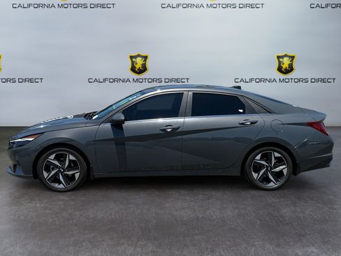 Used 2023 Hyundai Elantra Limited FWD image 2