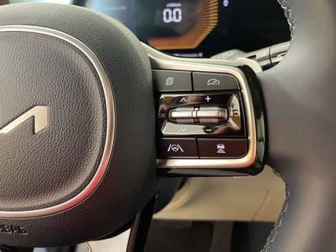 New 2026 Kia Carnival EX image 21