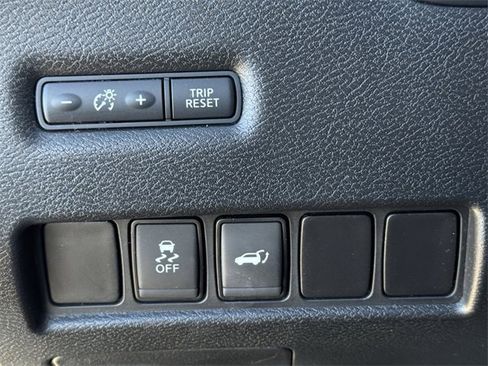 Used 2017 Nissan Murano SL image 22