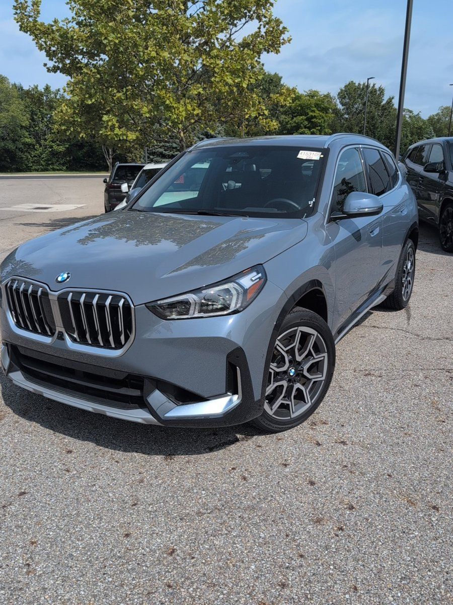 Used 2026 BMW X1 xDrive28i w/ Technology Package AWD/4WD image 1