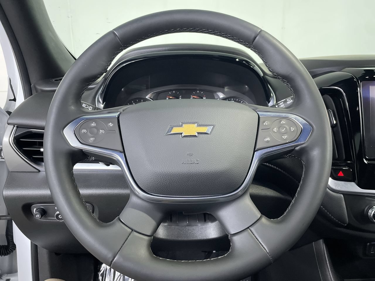 Used 2023 Chevrolet Traverse LT AWD/4WD image 15