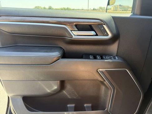 Used 2022 Chevrolet Silverado 1500 LT w/ Protection Package image 37