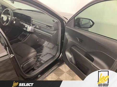 Used 2024 Hyundai Kona SEL w/ Convenience Package FWD image 18