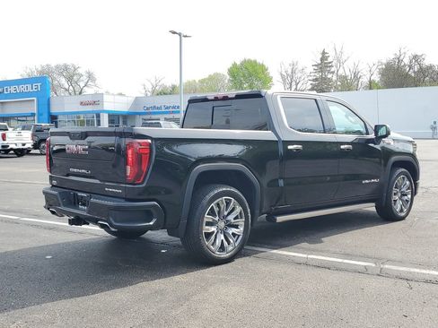 Used 2023 GMC Sierra 1500 Denali w/ Denali Reserve Package AWD/4WD image 3