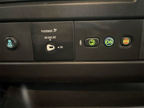 Used 2024 GMC Savana 2500 w/ Driver Convenience Package image 8