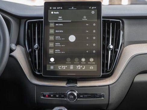 New 2026 Volvo XC60 B5 Plus w/ Protection Package Premier image 21