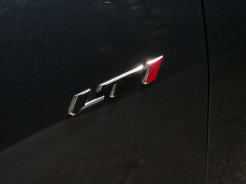 Used 2022 Chevrolet Camaro LT RWD image 40