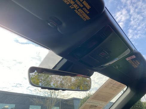 Used 2021 Lexus LC 500 Convertible image 20