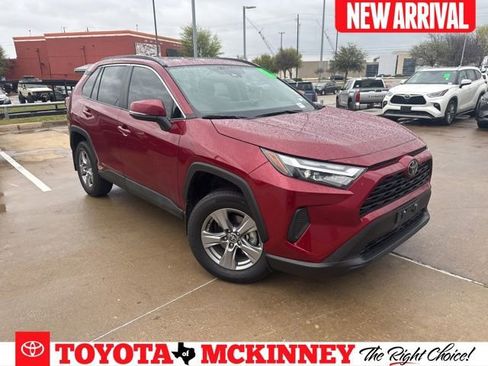 Used 2024 Toyota RAV4 XLE w/ Convenience Package image 1