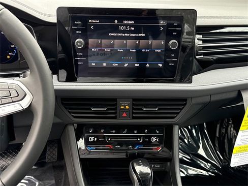 New 2026 Volkswagen Jetta SEL image 15