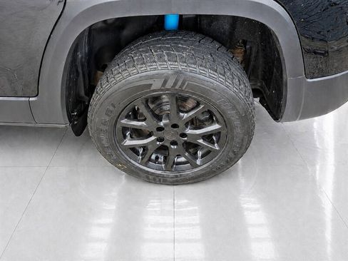 Used 2015 Jeep Cherokee Latitude AWD/4WD image 23