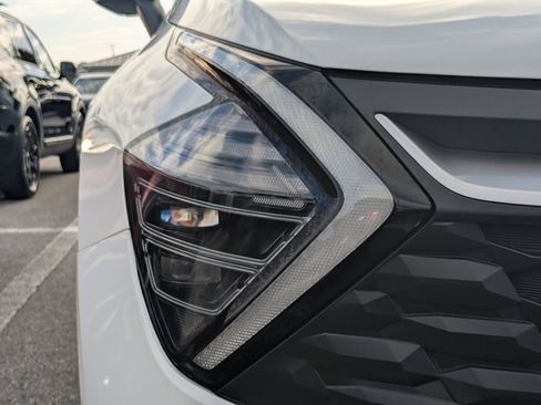 Used 2024 Kia Sportage LX FWD image 7