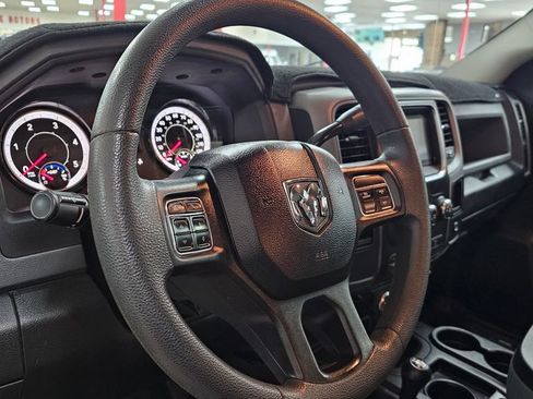 Used 2018 RAM 2500 Tradesman w/ Chrome Appearance Group AWD/4WD image 14