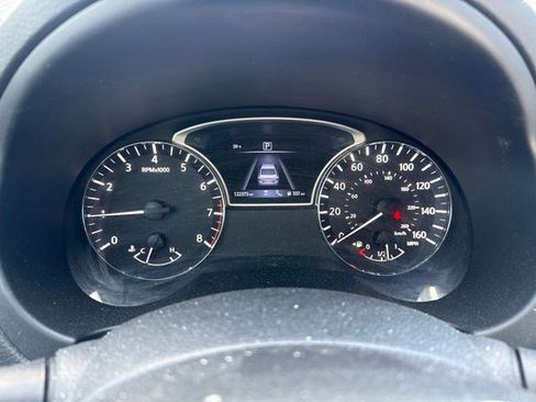 Used 2018 Nissan Altima 2.5 SV FWD image 8