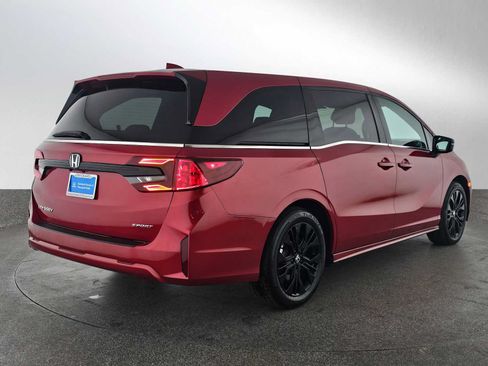 Used 2025 Honda Odyssey Sport-L image 3