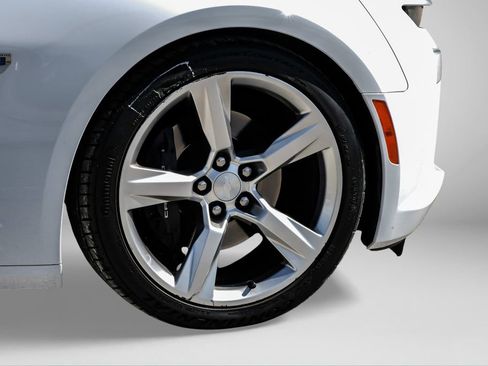 Used 2016 Chevrolet Camaro SS image 44