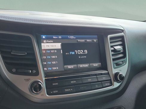 Used 2018 Hyundai Tucson Limited image 19