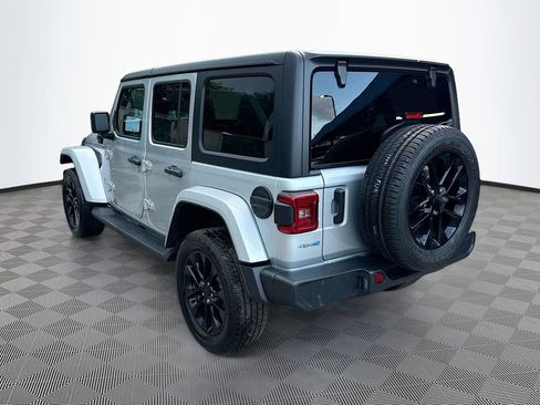 Used 2023 Jeep Wrangler Unlimited Sahara w/ Cold Weather Group AWD/4WD image 8