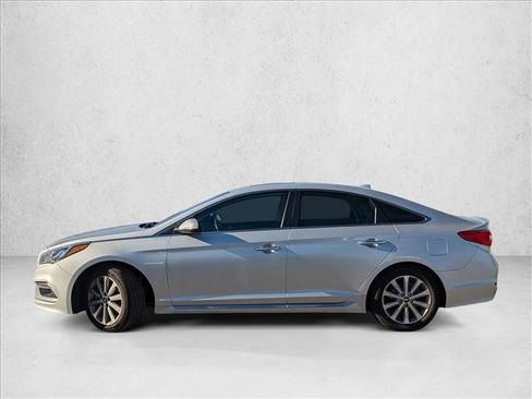 Used 2017 Hyundai Sonata Limited w/ Ultimate Package 04 image 8