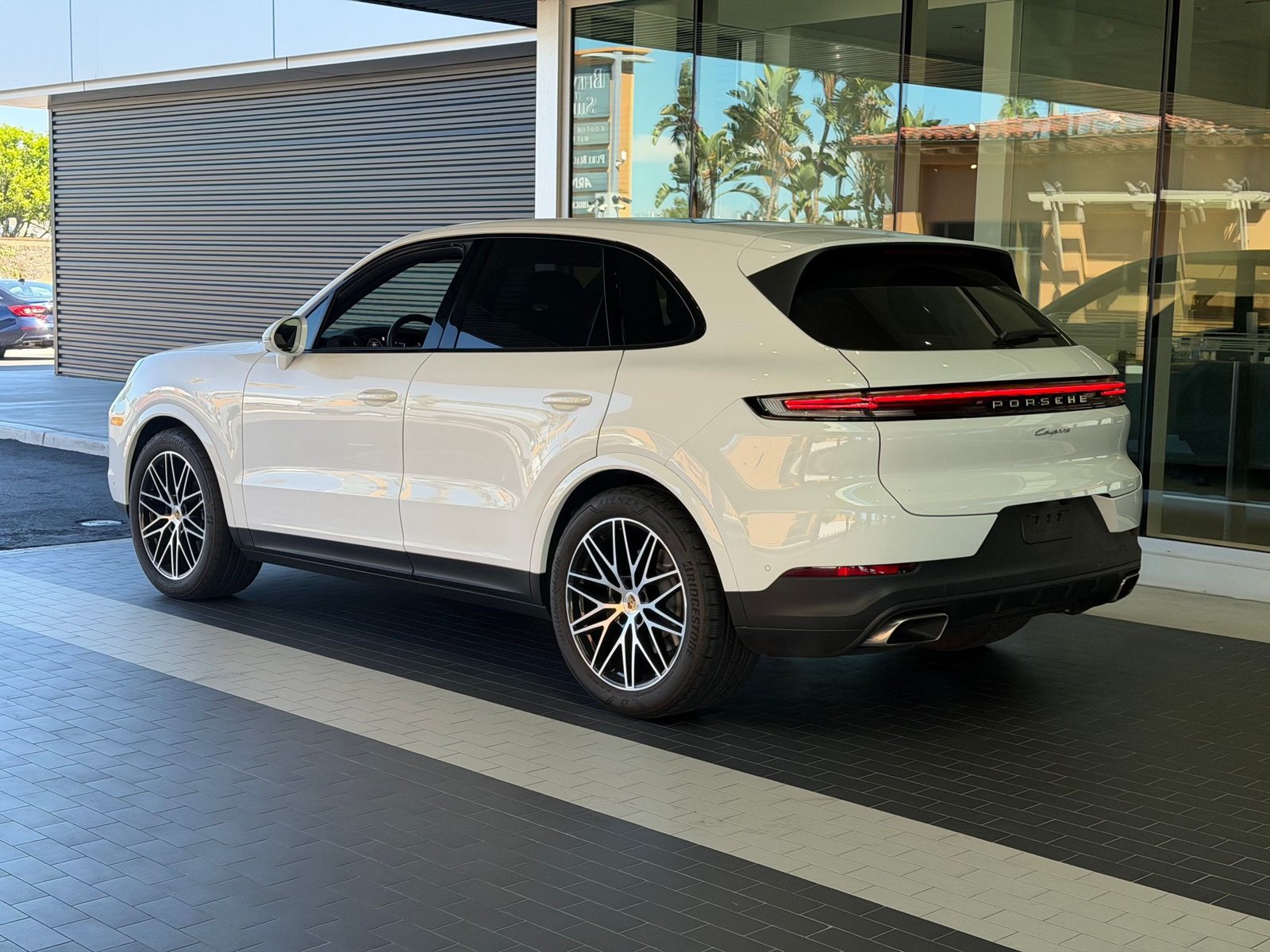 Certified 2024 Porsche Cayenne AWD/4WD image 8