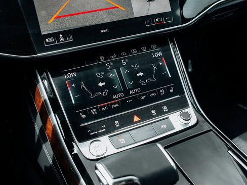 Used 2020 Audi A8 L 4.0T w/ Executive Package AWD/4WD image 31