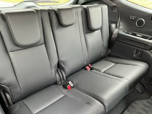 New 2026 Subaru Ascent Limited Bronze AWD/4WD image 17