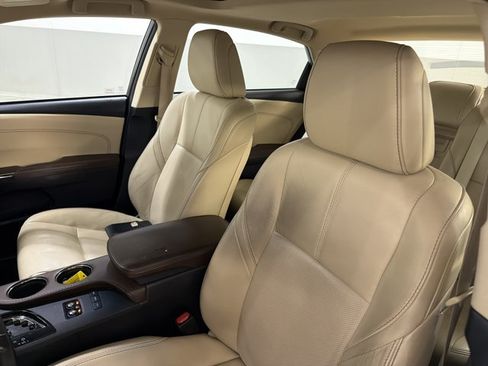 Used 2017 Toyota Avalon Limited FWD image 5