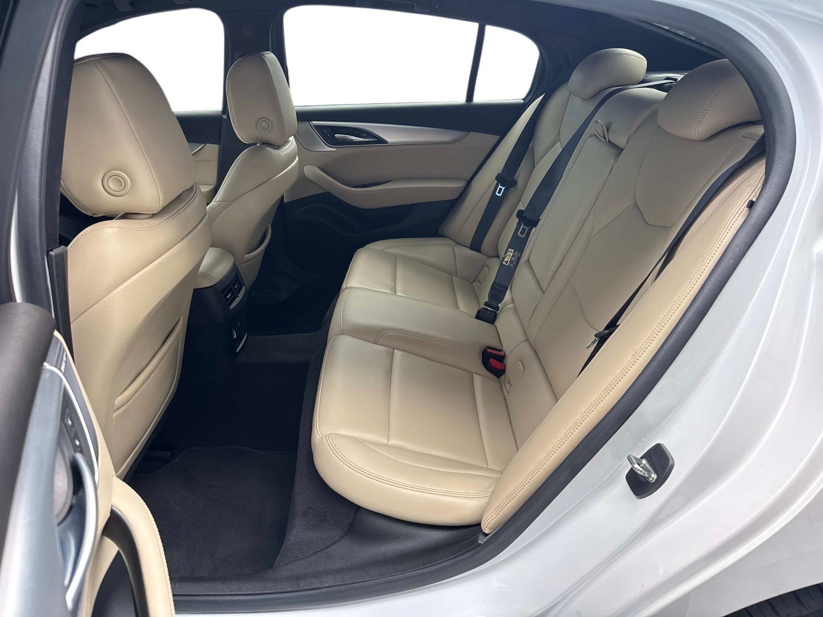 Used 2023 Cadillac CT5 Luxury w/ Sun And Sound Package RWD image 12