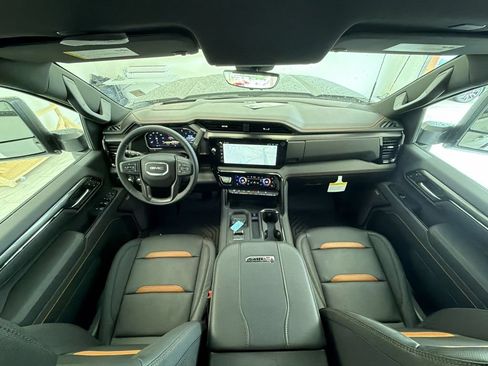 New 2026 GMC Sierra 2500 AT4 w/ Technology Package AWD/4WD image 21