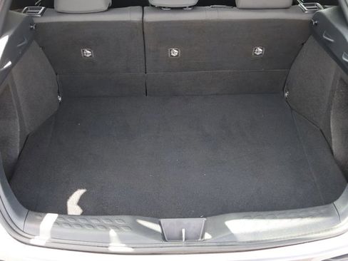 Used 2018 Toyota C-HR XLE FWD image 6