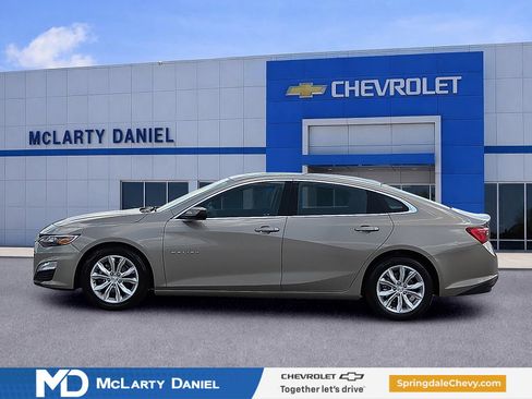 Used 2024 Chevrolet Malibu LT FWD image 3