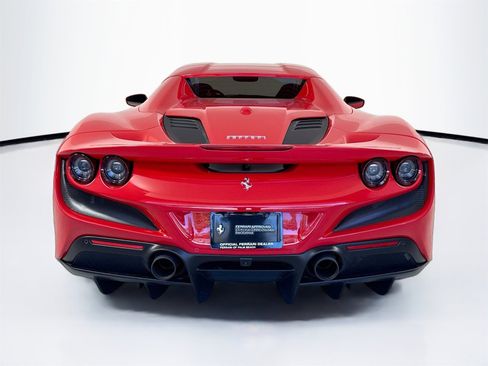 Certified 2021 Ferrari F8 Tributo image 6