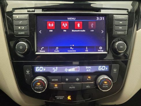 Used 2019 Nissan Rogue Sport SV image 25