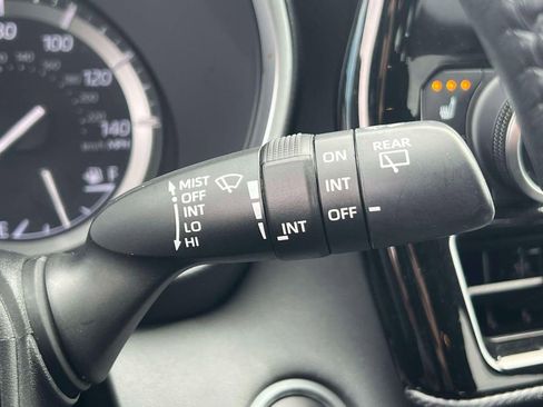 Used 2021 Toyota Highlander XSE image 25