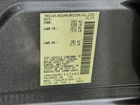 Certified 2023 Nissan Leaf S image 30