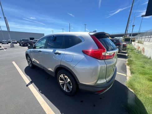 Used 2019 Honda CR-V LX image 5