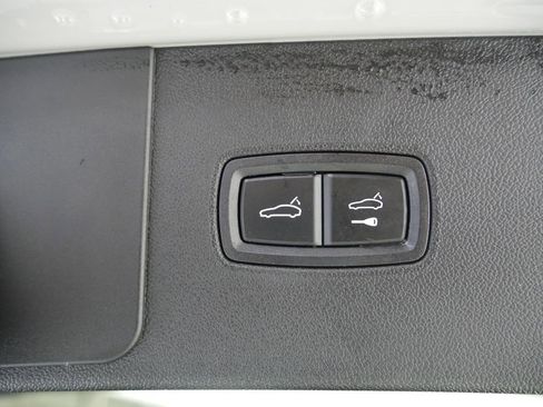 Certified 2023 Porsche Cayenne Platinum Edition AWD/4WD image 22