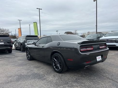 Used 2022 Dodge Challenger GT w/ Driver Convenience Group image 5