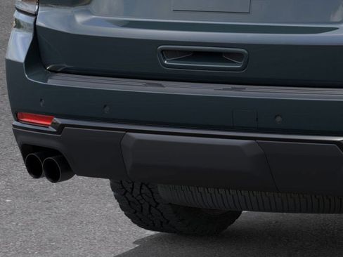 New 2026 Chevrolet Suburban Z71 image 16