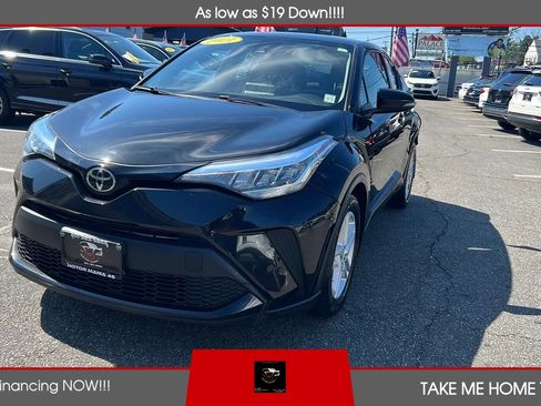 Used 2021 Toyota C-HR LE FWD image 1