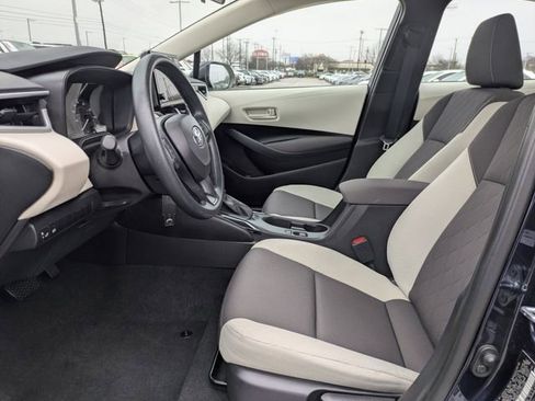 Used 2025 Toyota Corolla LE image 26