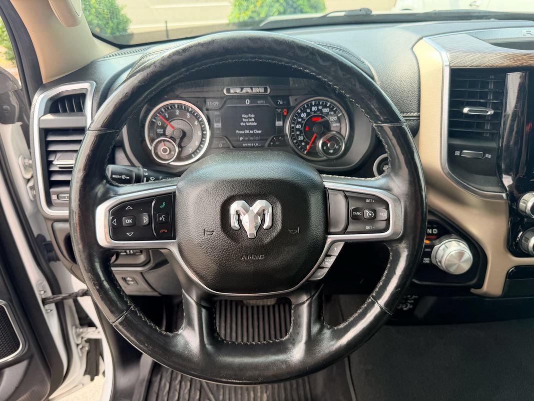 Used 2019 RAM 1500 Laramie AWD/4WD image 17
