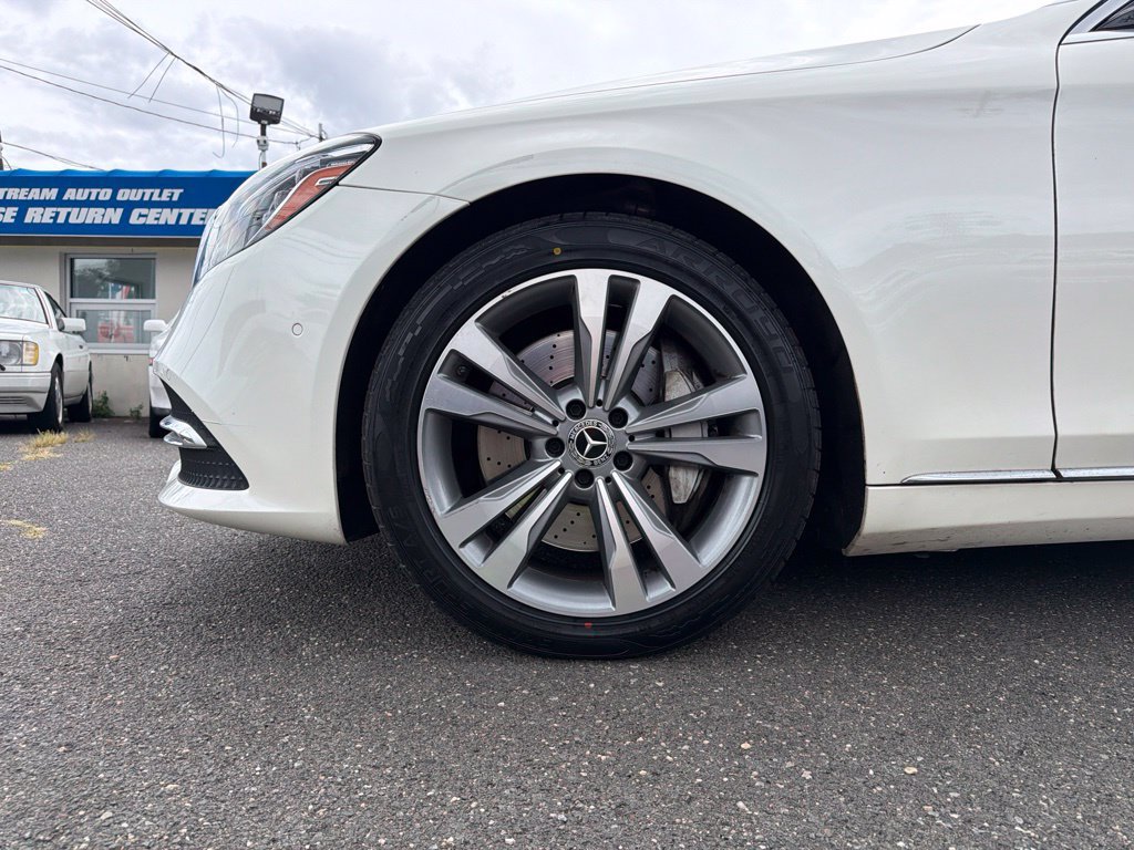 Used 2020 Mercedes-Benz S 560 4MATIC Sedan image 6